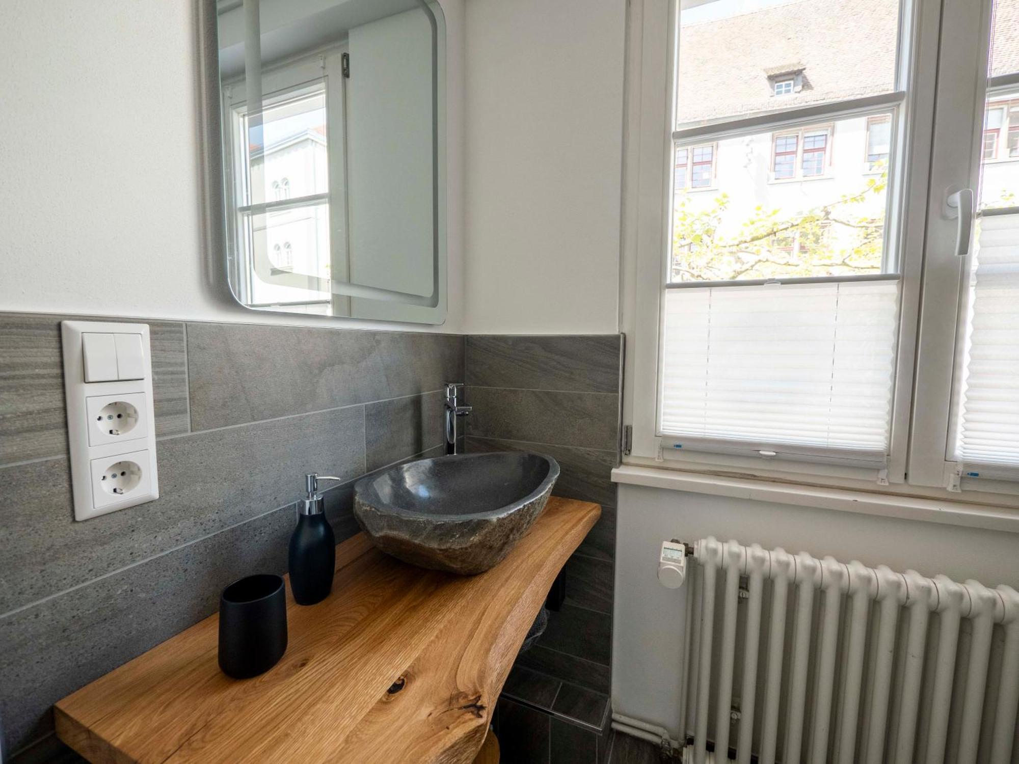Ferienwohnung Seeromantik In 2 Minuten Am See Radolfzell am Bodensee Exterior foto